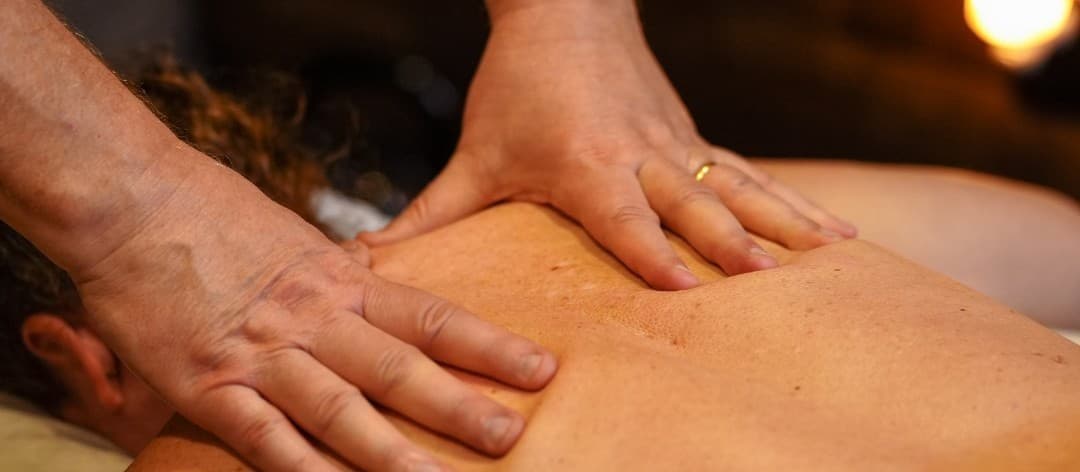 Full-body recovery session in a private home setting